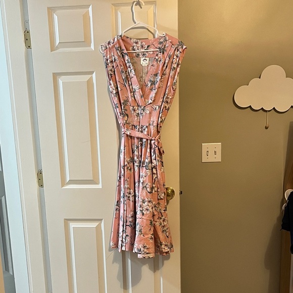 heart of haute Dresses & Skirts - Floral Pink Wrap Dress a-line